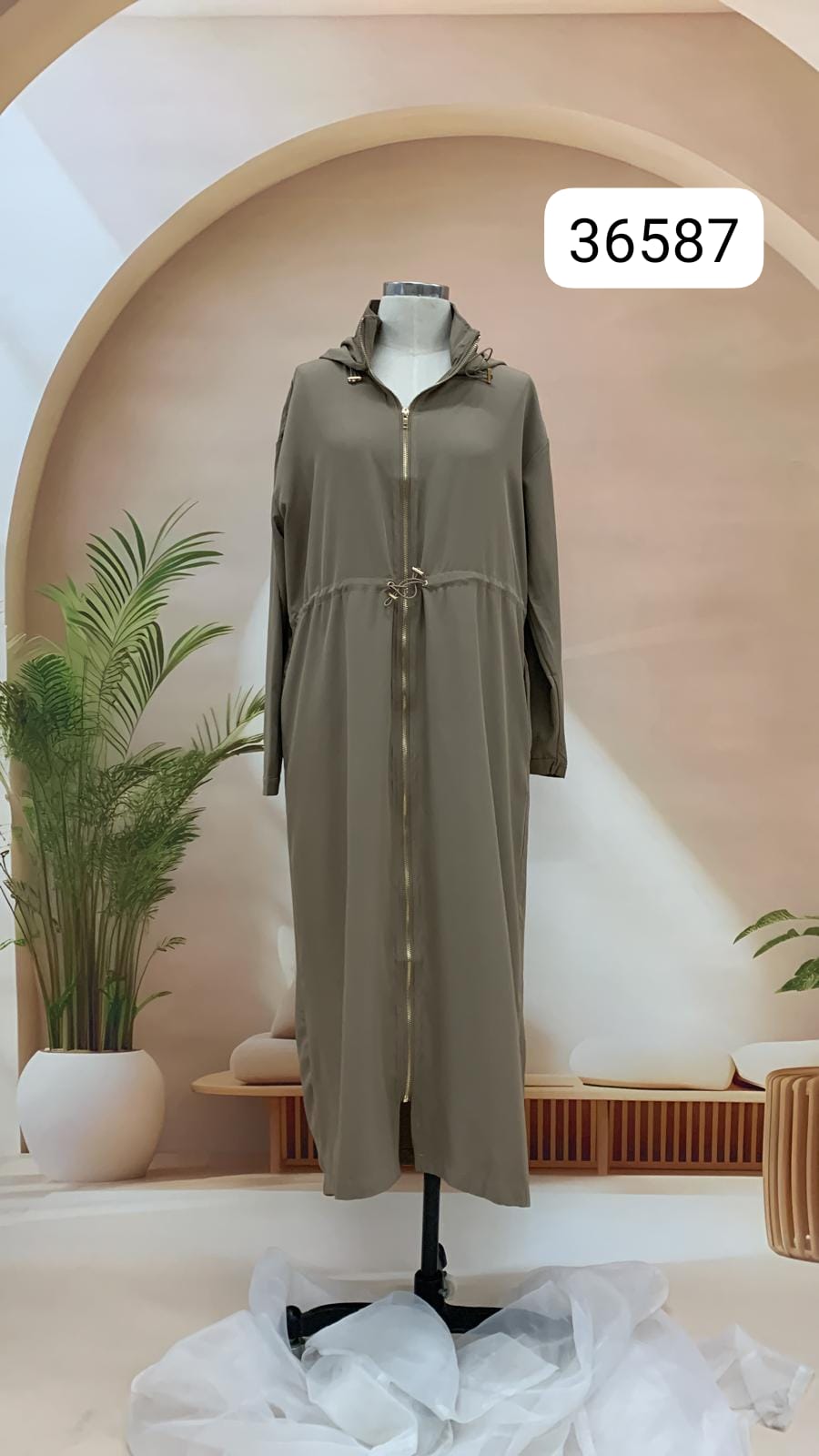 Maxi Windbreaker