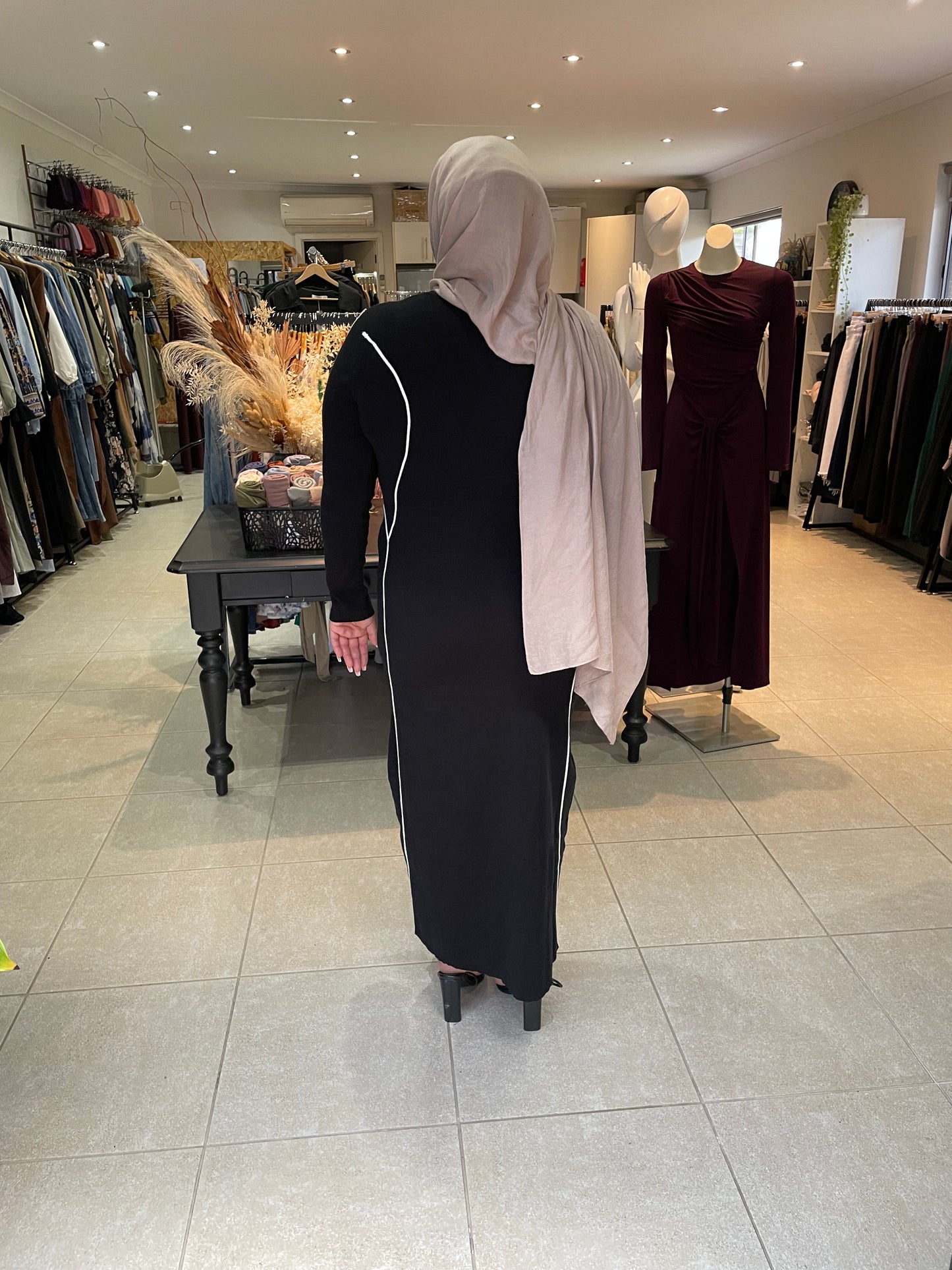Faiza Body Dress