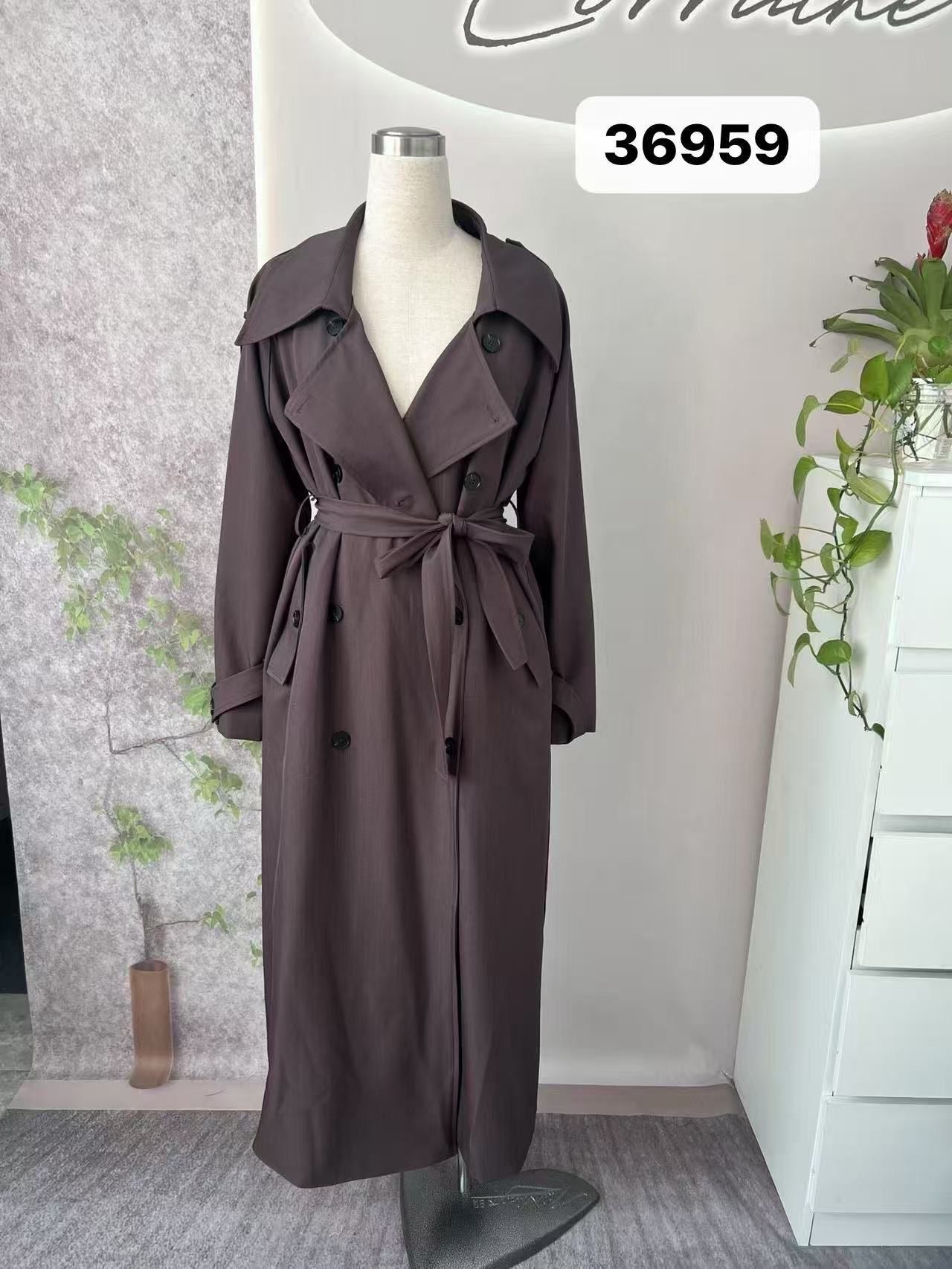 Riem Trench Coat