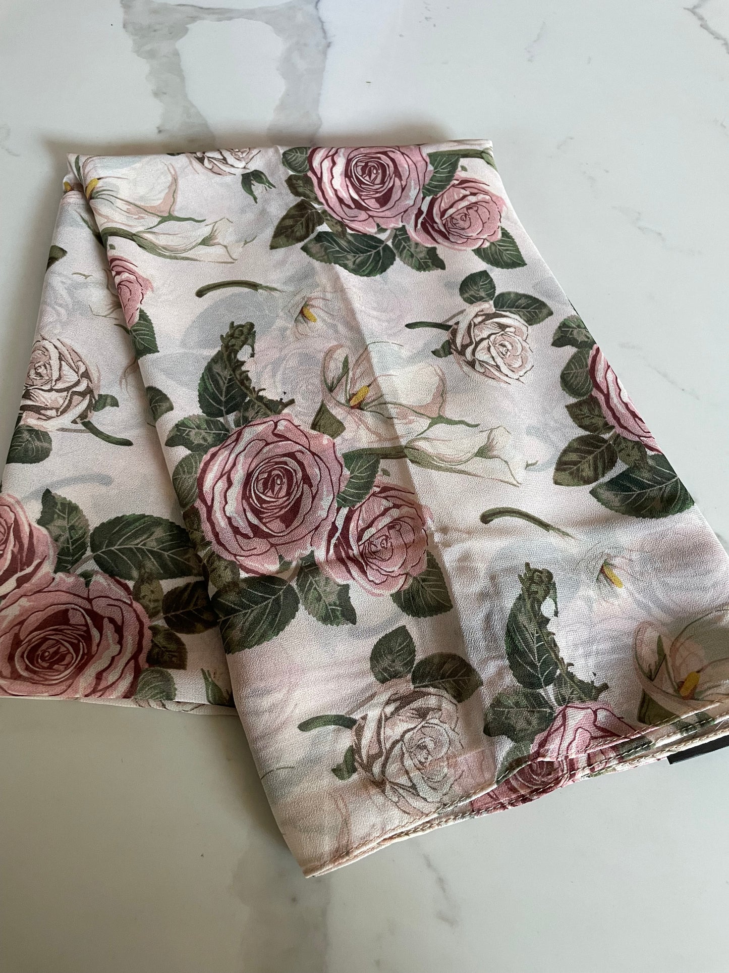 Chiffon Square - Pink Roses