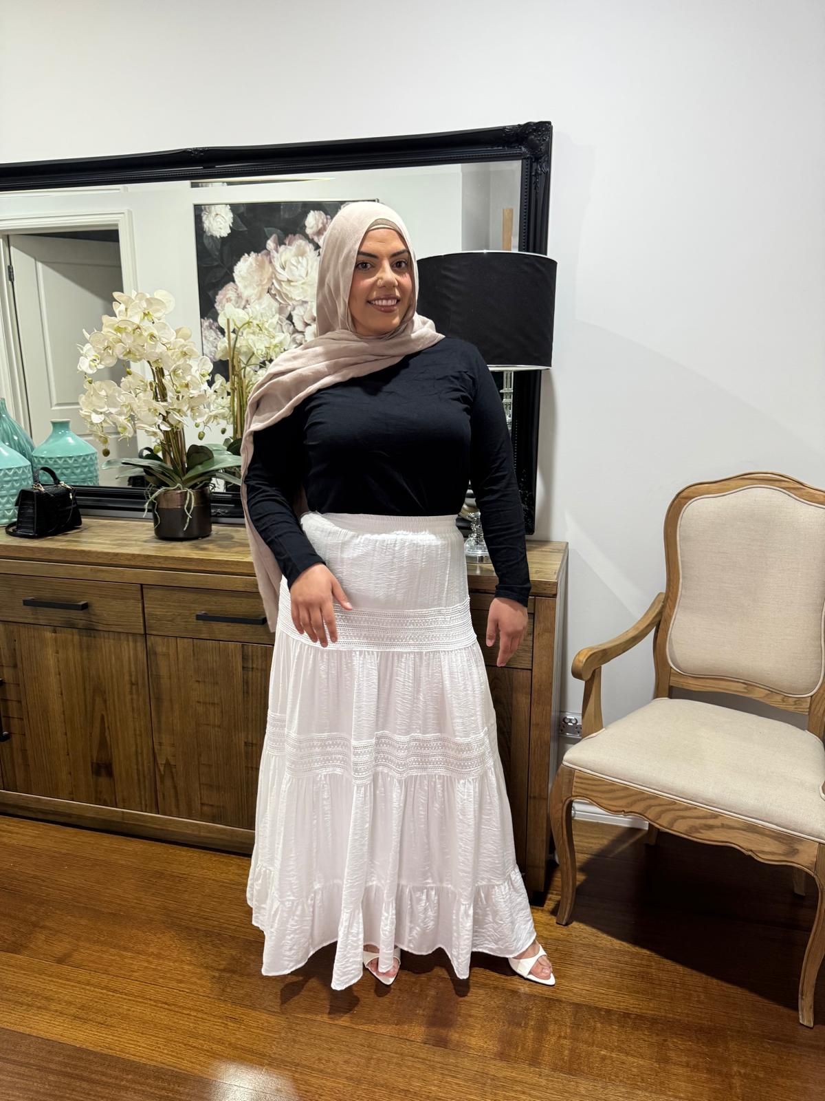 Lace Detailed Skirt