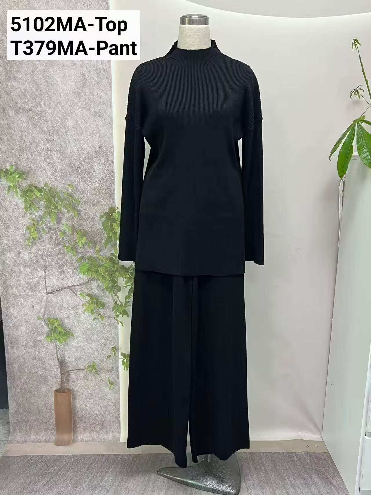 Ghalia Knit Set
