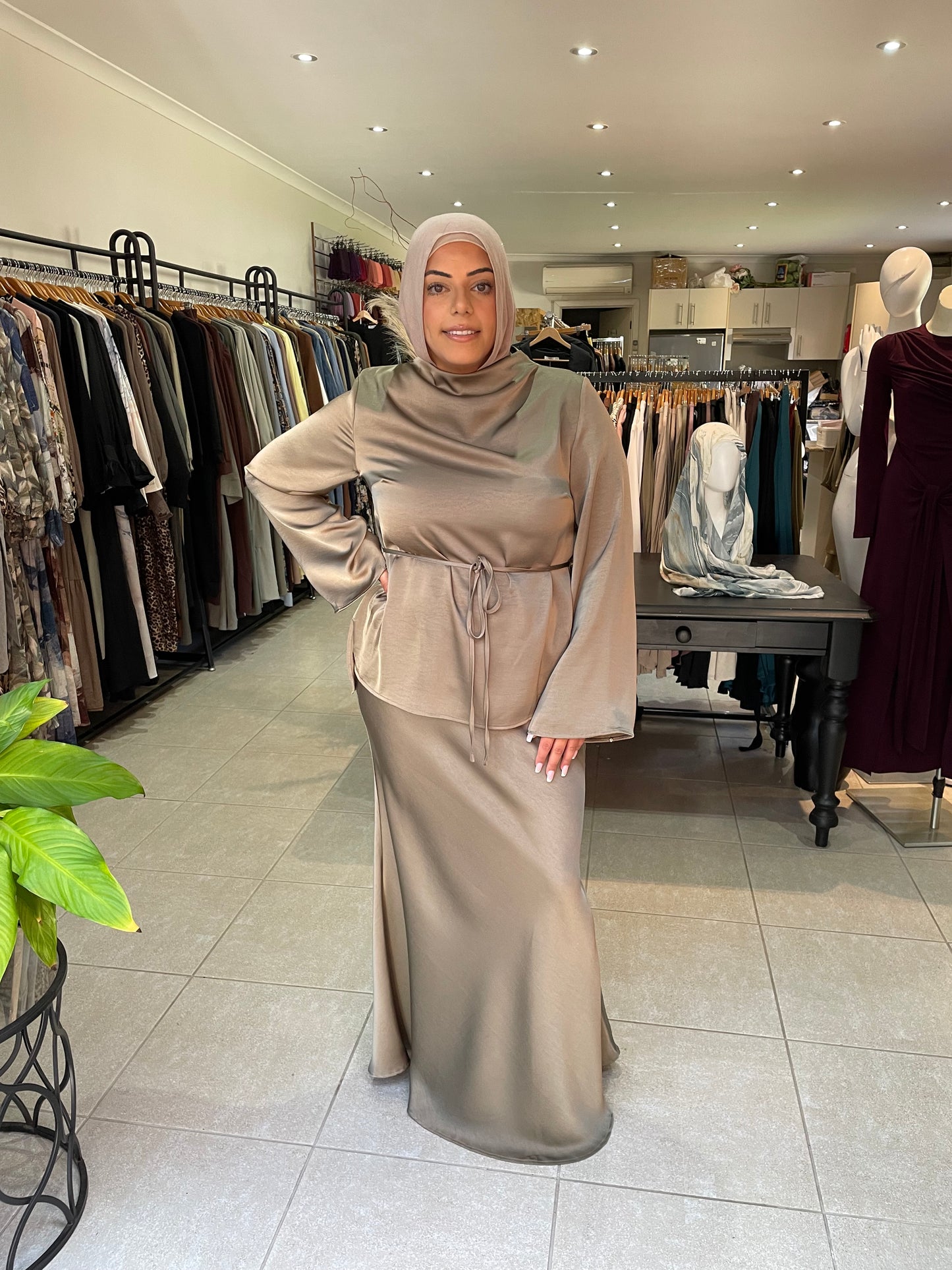 Noura Satin Set