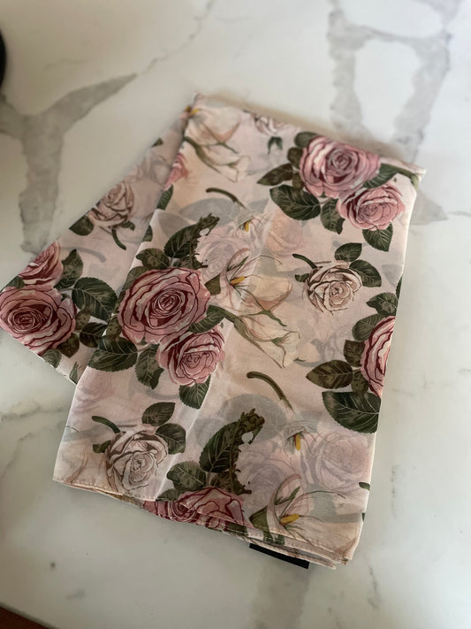 Chiffon Square - Pink Roses