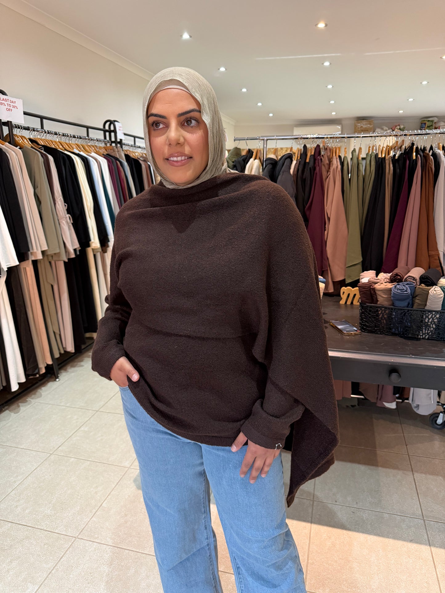 Gabby jumper with shawl