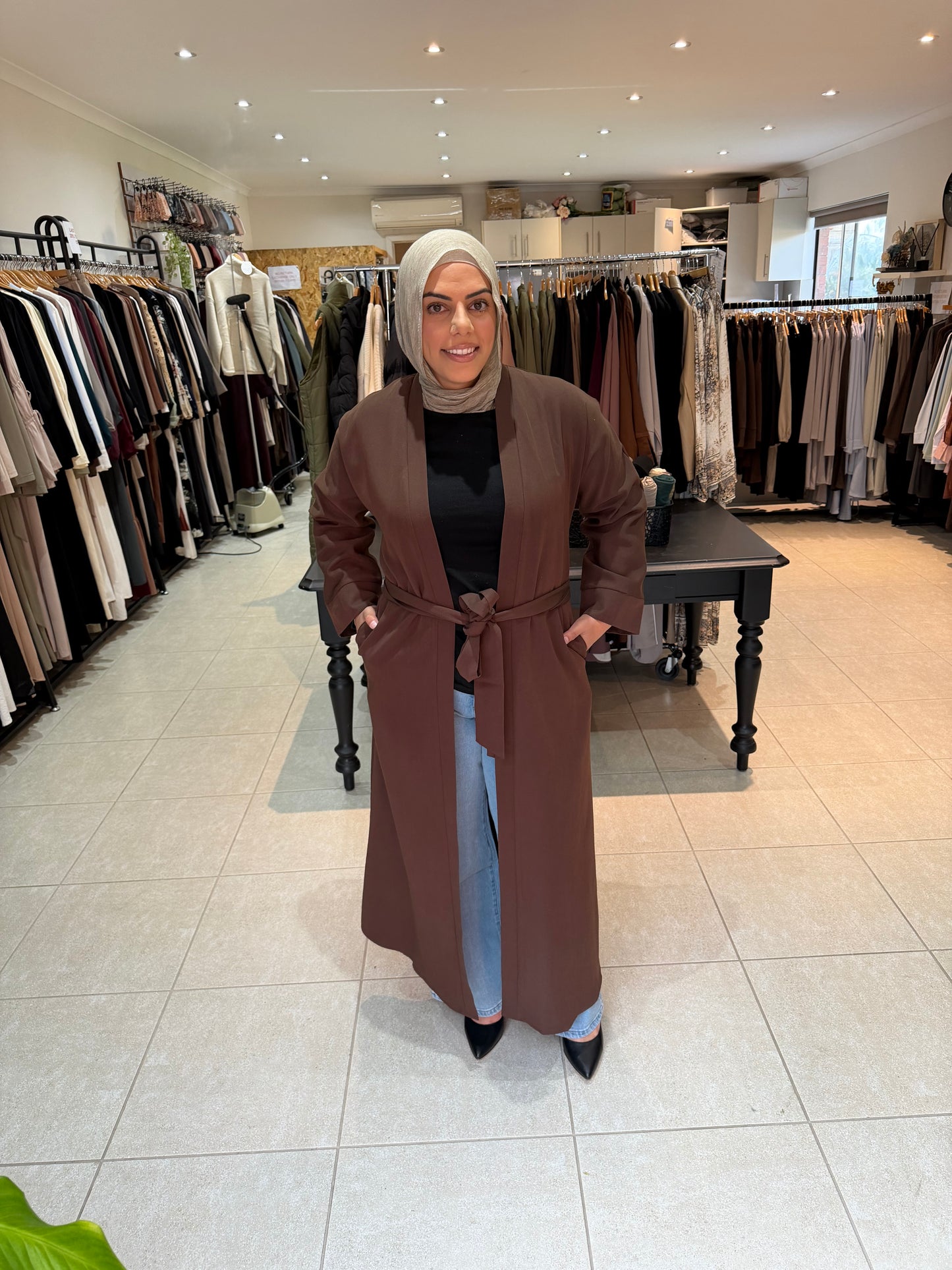 Farah Cape - Chocolate
