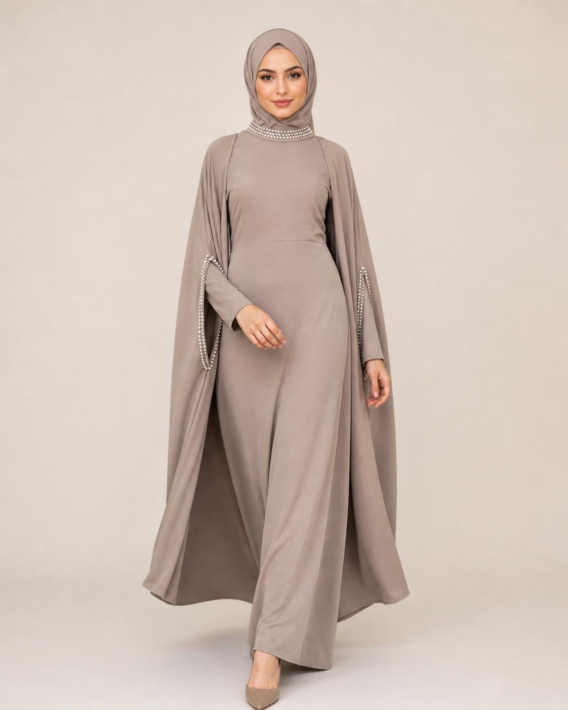 Pearl Detailed Abaya