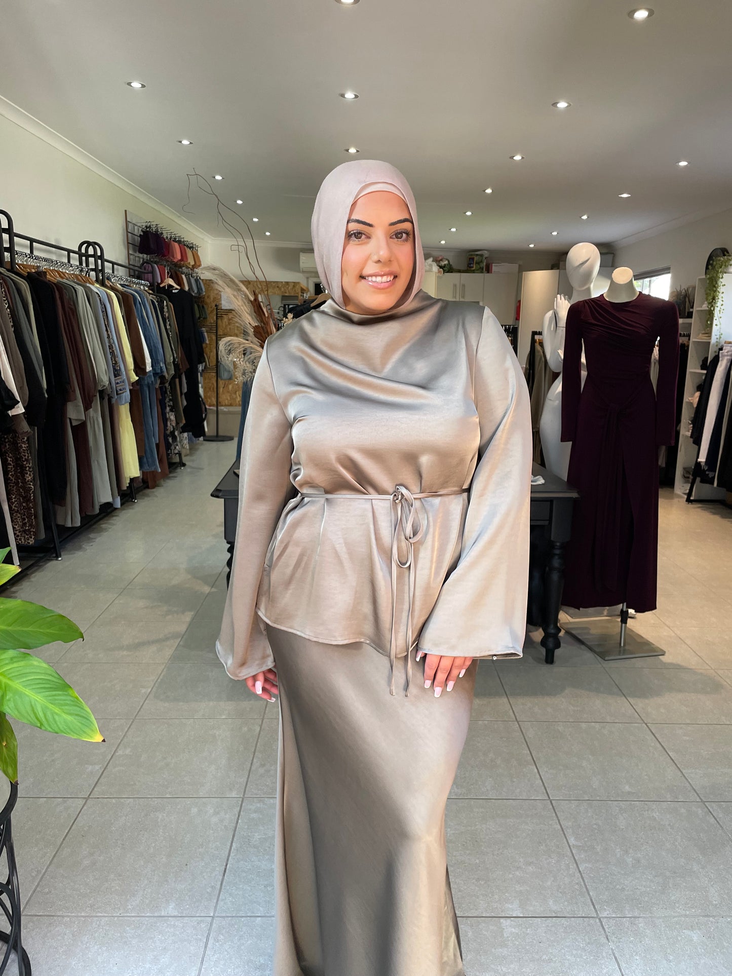Noura Satin Set