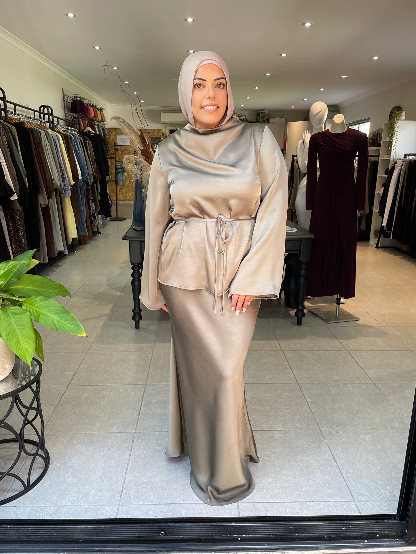 Noura Satin Set